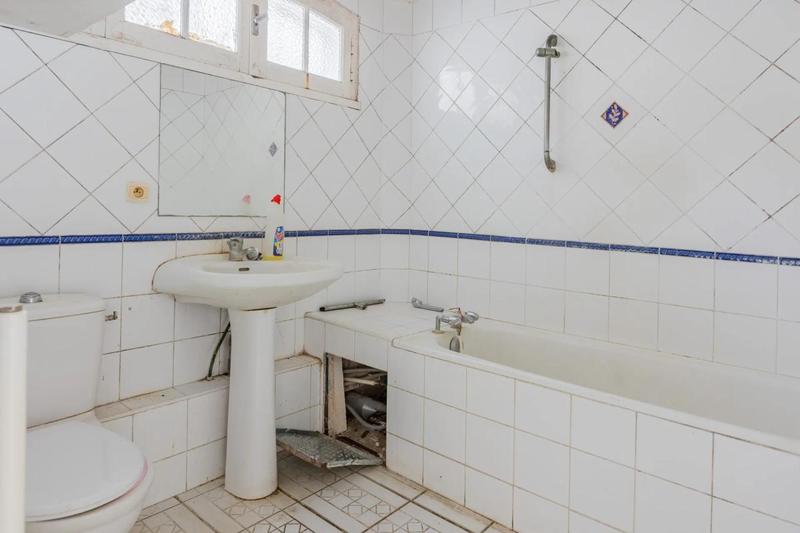 Villa - 240 m² - 8 pièces