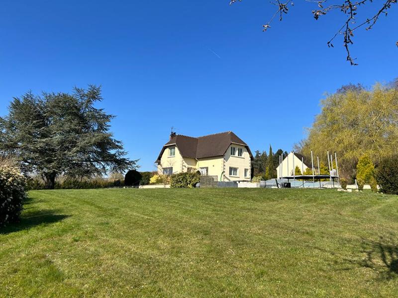 Maison - 180 m² - 7 pièces