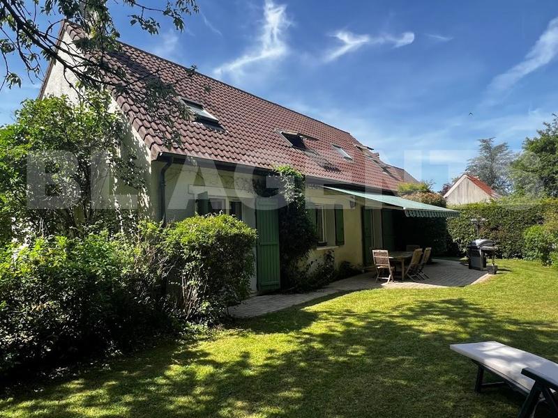 Maison - 142 m² - 7 pièces