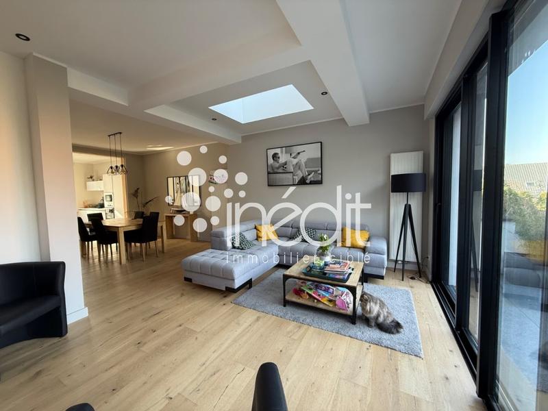 Maison - 144 m² - 6 pièces