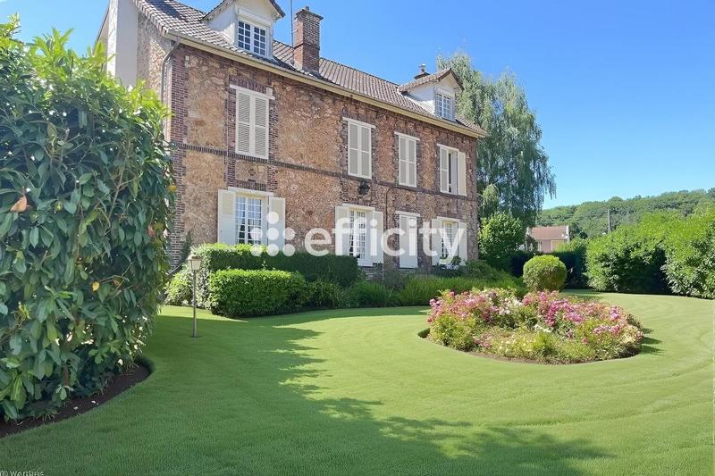 Maison - 320 m² - 9 pièces