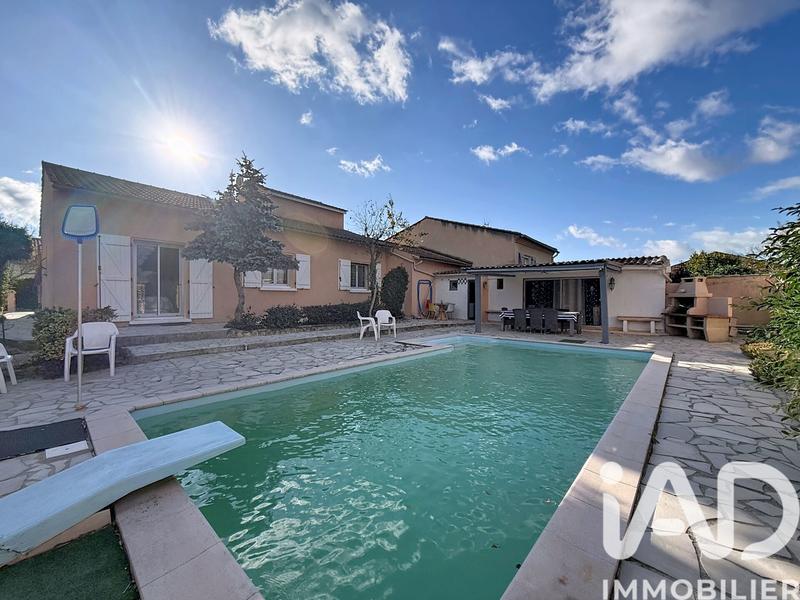 Maison - 107 m² - 5 pièces