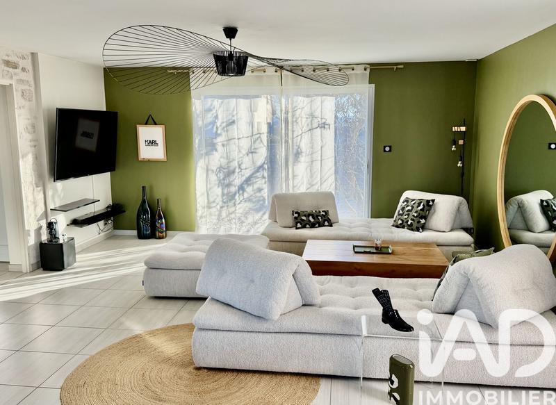 Maison - 198 m² - 7 pièces