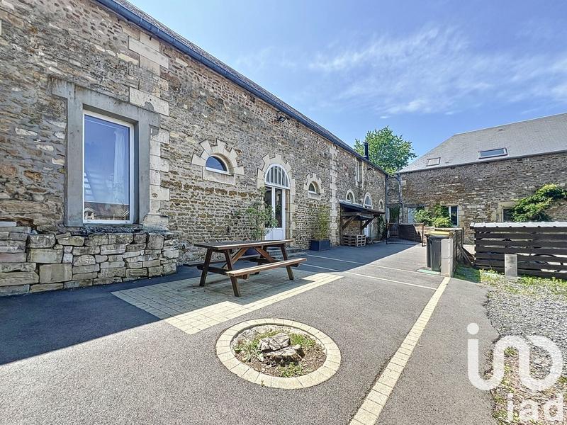 Maison - 284 m² - 7 pièces