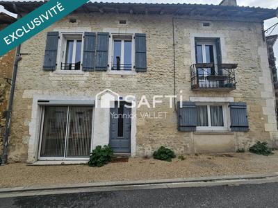 Maison de village - 90 m² - 4 pièces