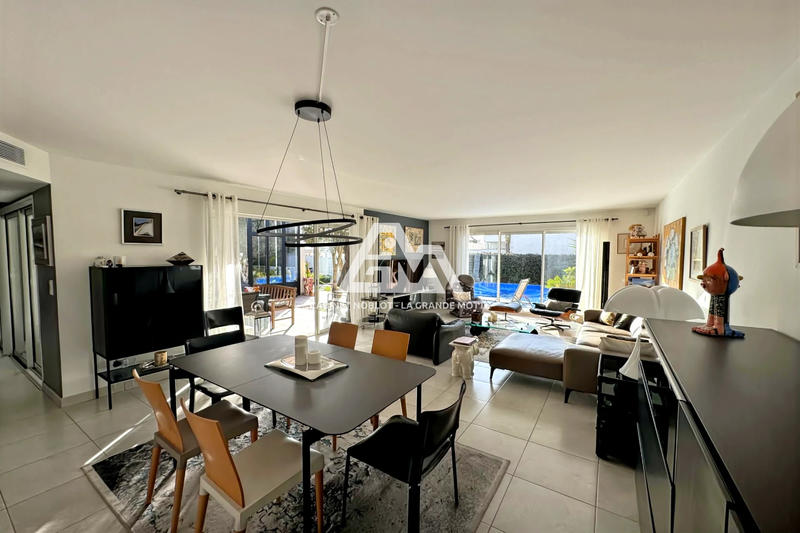 Maison - 170 m² - 5 pièces