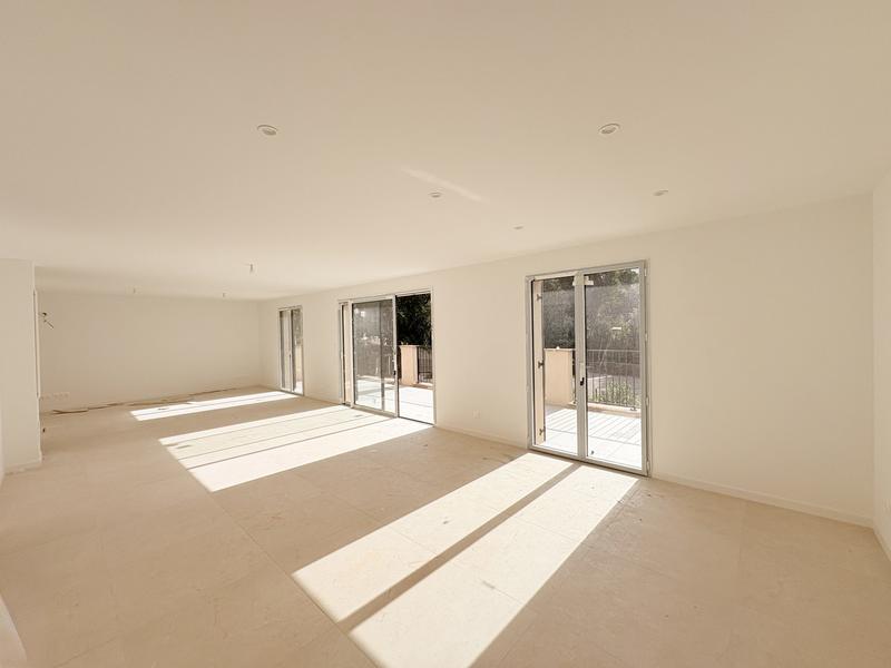 Appartement - 108 m² - 4 pièces