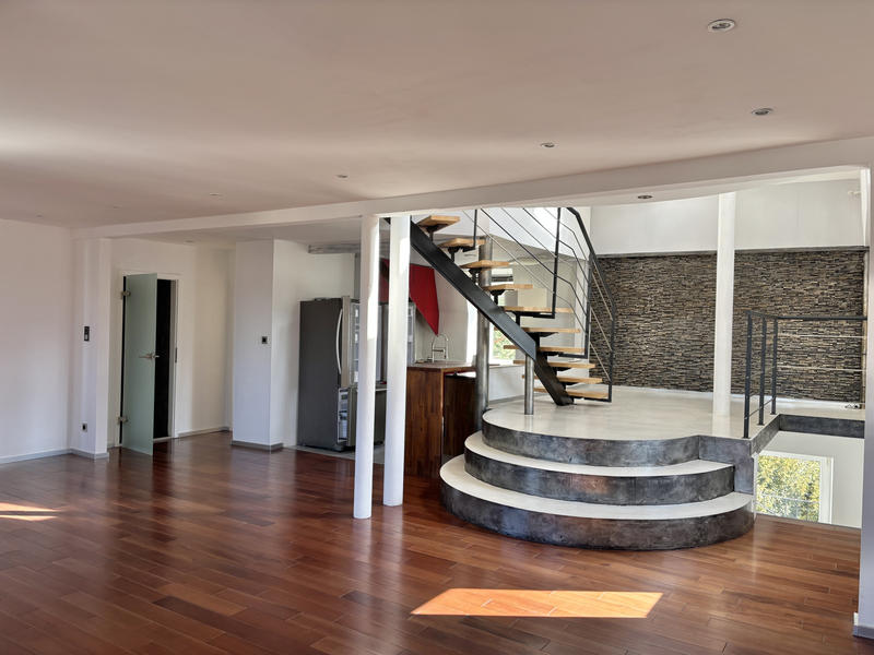 Appartement - 113 m² - 4 pièces