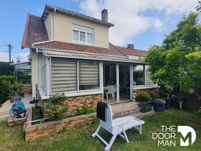 Maison - 110 m² - 5 pièces