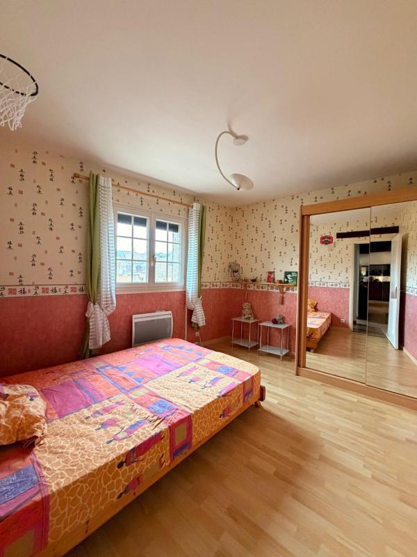 Maison - 137 m² - 6 pièces