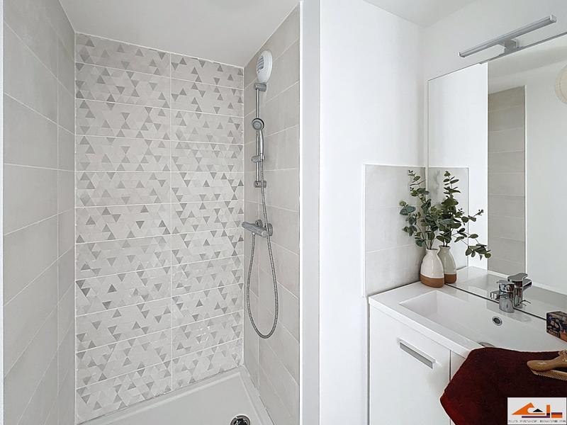 Maison - 97 m² - 5 pièces