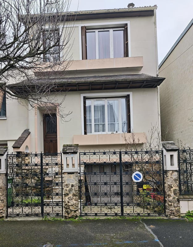 Maison - 95 m² - 5 pièces