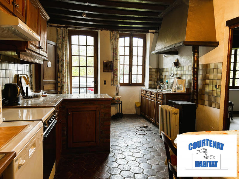 Maison traditionnelle - 164 m² - 7 pièces