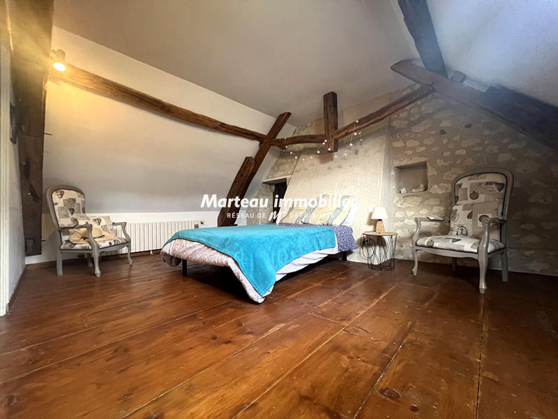 Maison - 250 m² - 6 pièces