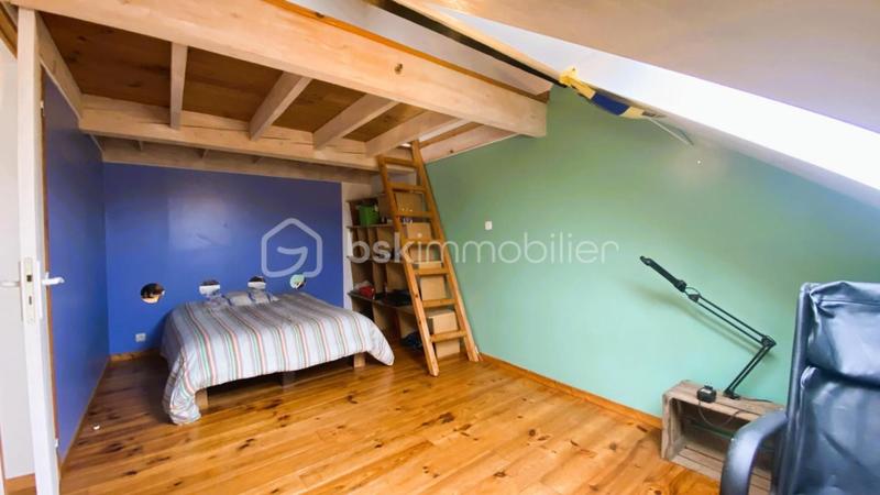 Maison - 200 m² - 6 pièces