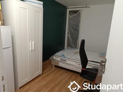 Chambre - 10 m² - 1 pièce