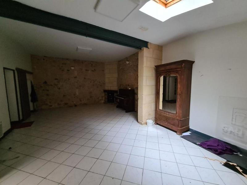 Local commercial - 254 m²