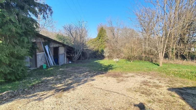 Maison - 200 m² - 2 pièces