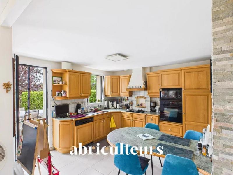 Maison - 117 m² - 7 pièces