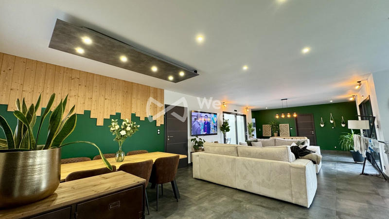 Maison - 140 m² - 5 pièces