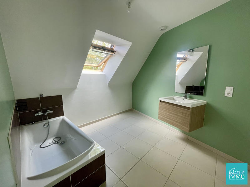 Maison - 137 m² - 5 pièces