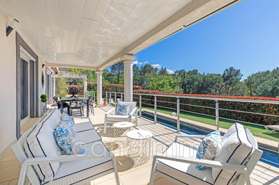 Maison - 168 m² - 4 pièces