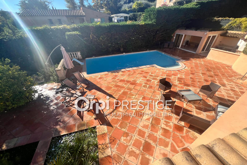 Maison - 118 m² - 6 pièces