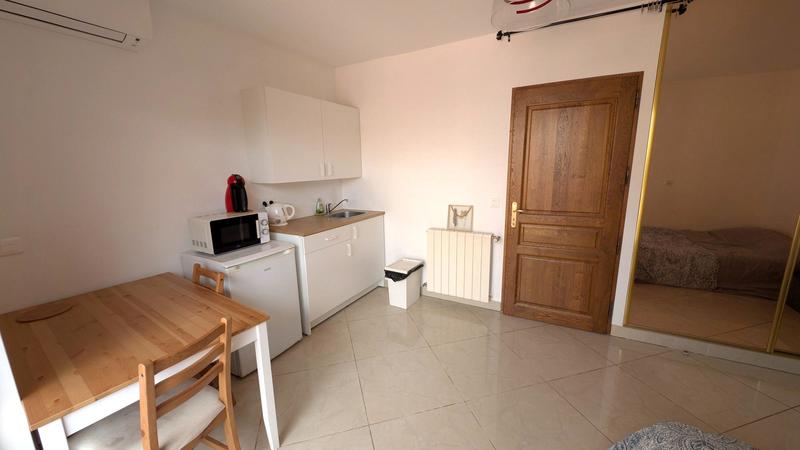 Appartement - 242 m² - 6 pièces