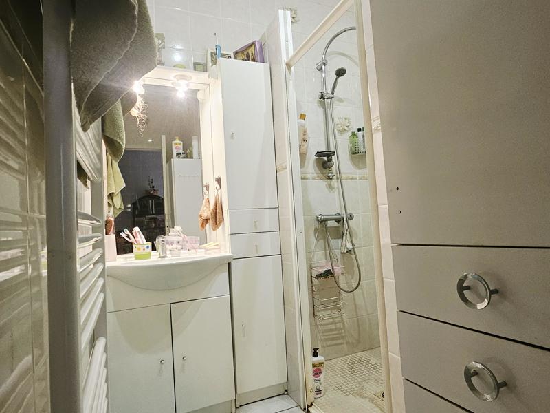 Maison - 241 m² - 6 pièces