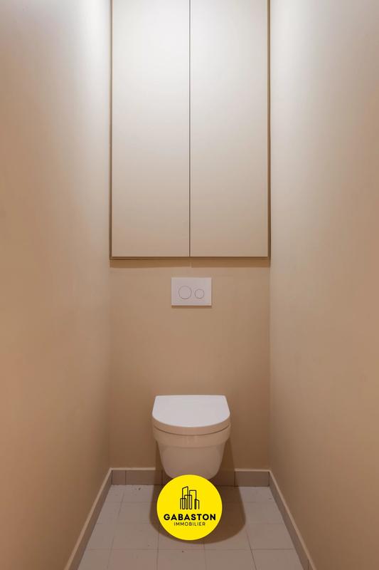 Immeuble - 271 m² - 9 pièces