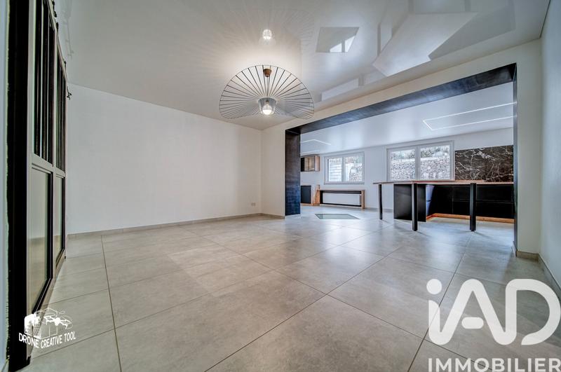 Maison - 158 m² - 6 pièces