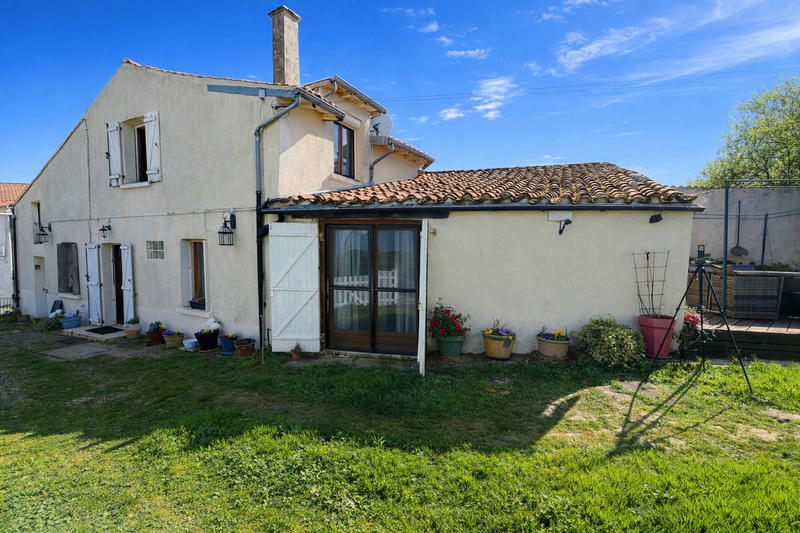 Maison - 80 m² - 4 pièces