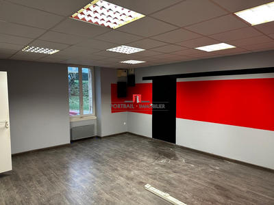 Local commercial - 65 m² - 3 pièces