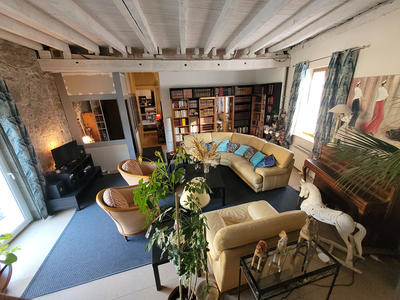 Maison - 237 m² - 10 pièces