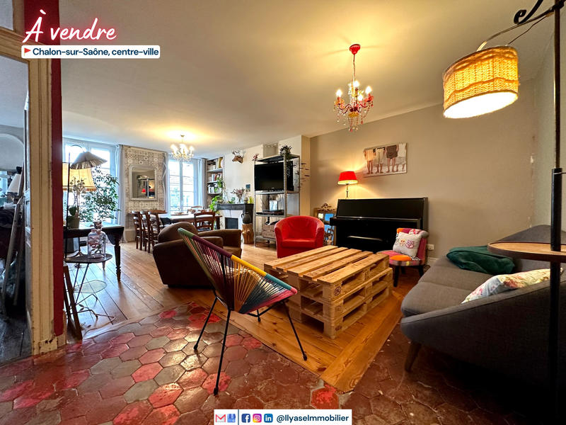 Appartement - 140 m² - 6 pièces