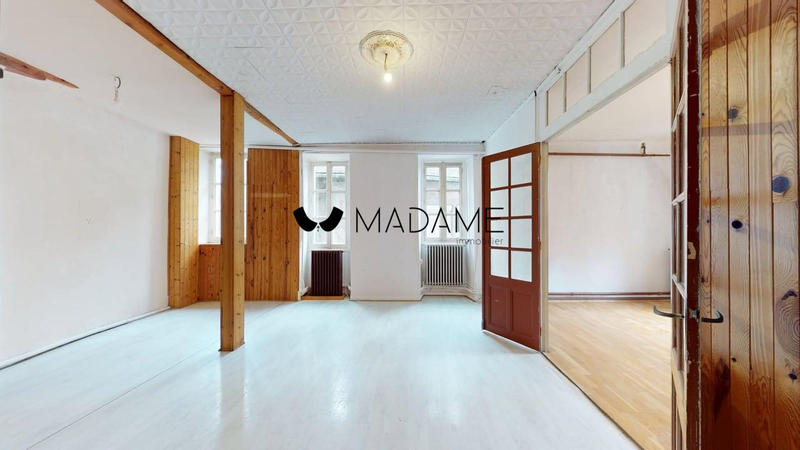 Appartement - 95 m² - 6 pièces