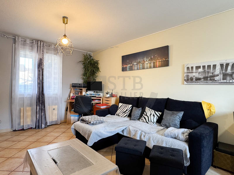 Maison - 97 m² - 5 pièces