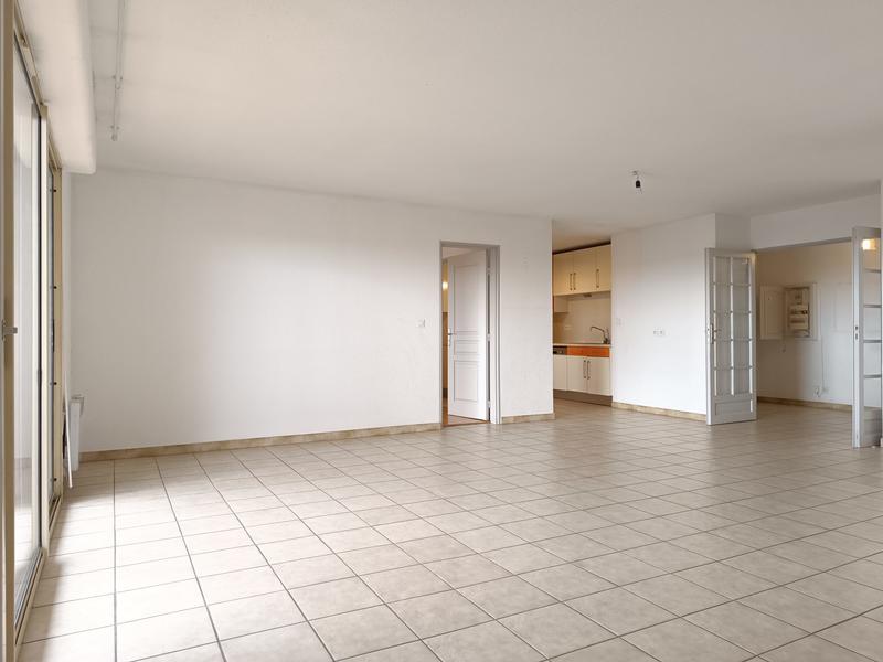 Appartement - 101 m² - 4 pièces