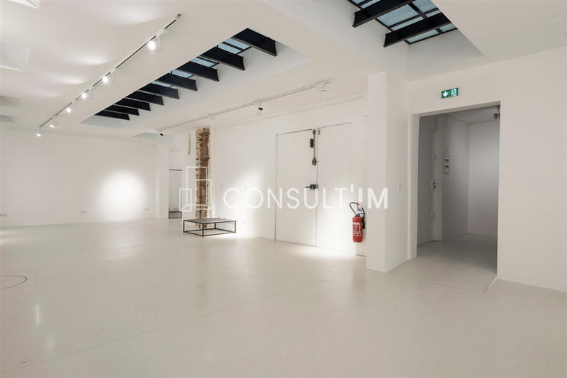 Local commercial - 213 m²