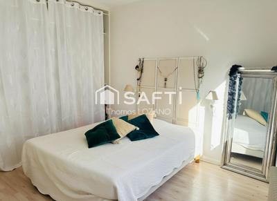 Maison de ville - 196 m² - 9 pièces