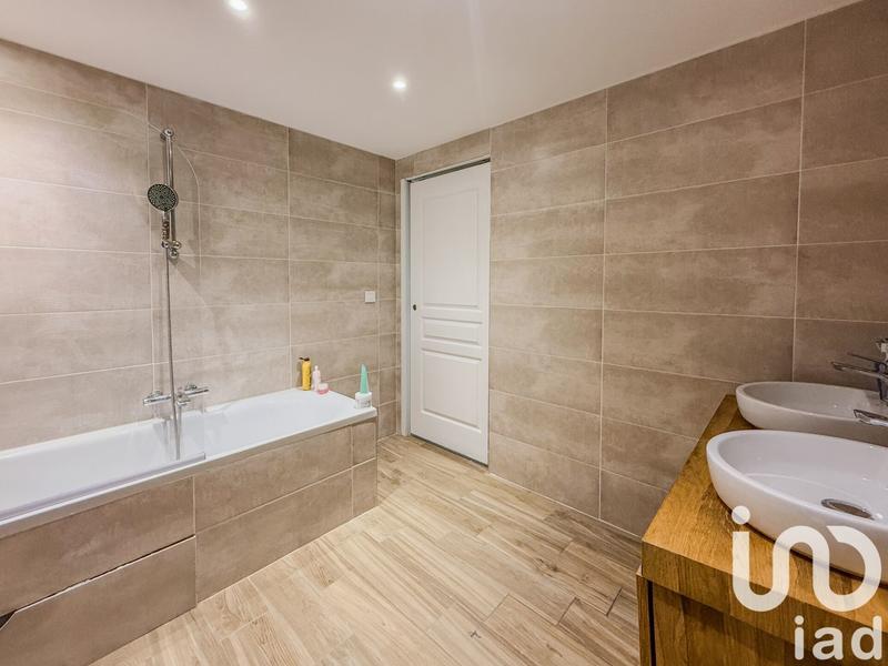 Maison - 160 m² - 4 pièces