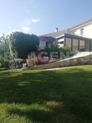 Maison - 120 m² - 4 pièces