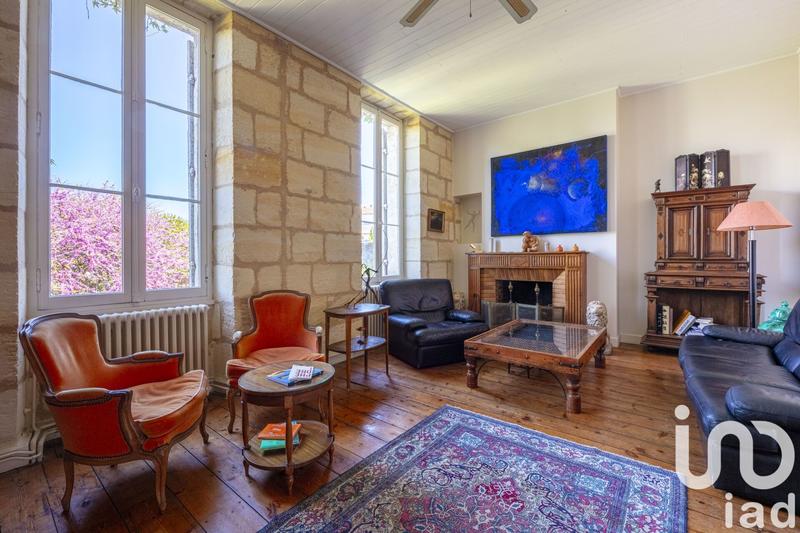 Maison - 200 m² - 8 pièces