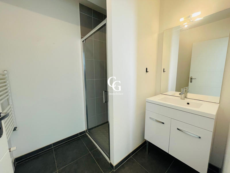 Appartement - 90 m² - 4 pièces