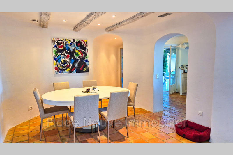 Maison - 180 m² - 5 pièces