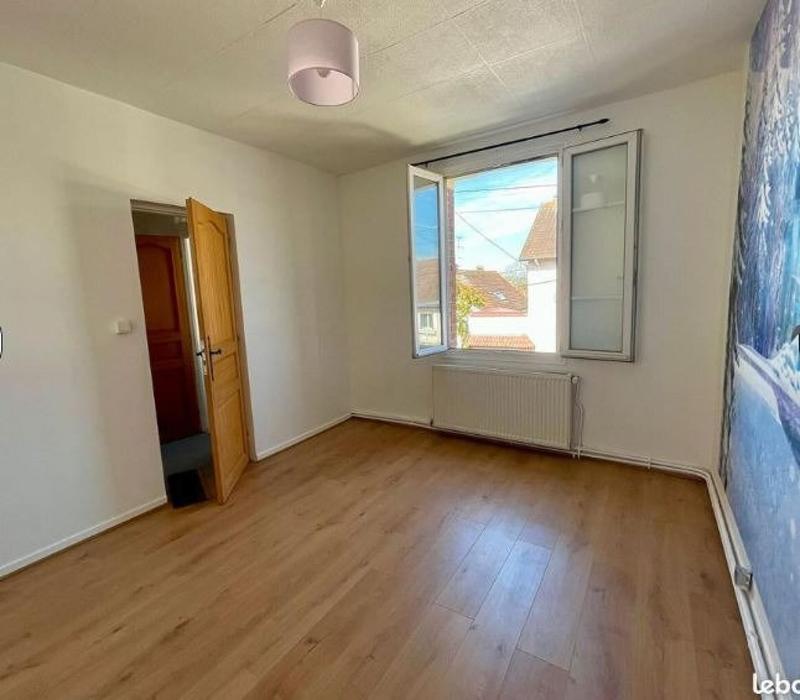 Maison - 127 m² - 6 pièces