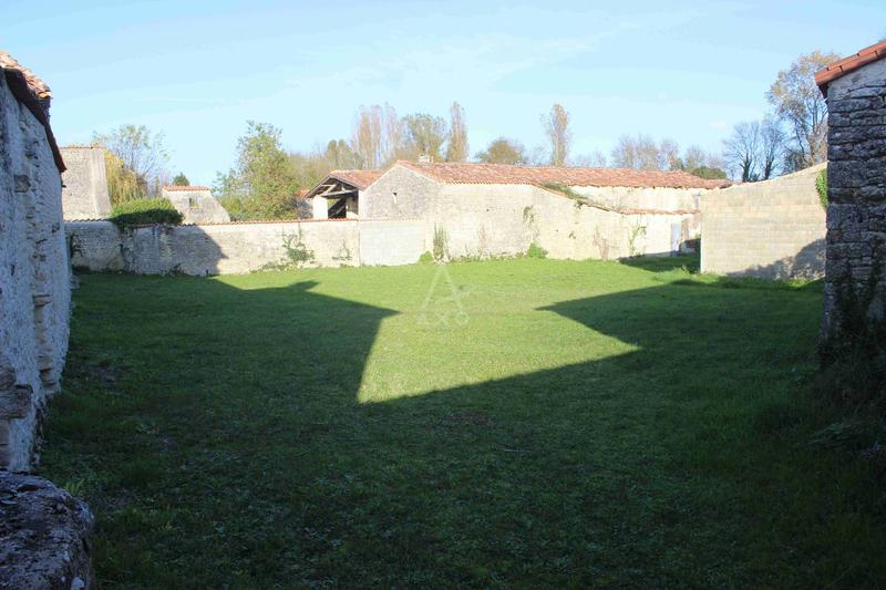 Maison de village - 285 m² - 7 pièces