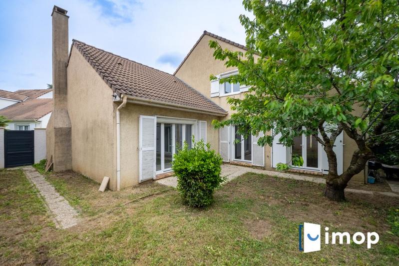 Maison - 141 m² - 5 pièces