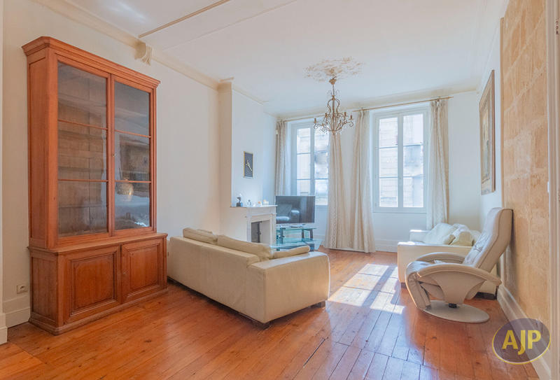 Maison - 190 m² - 7 pièces