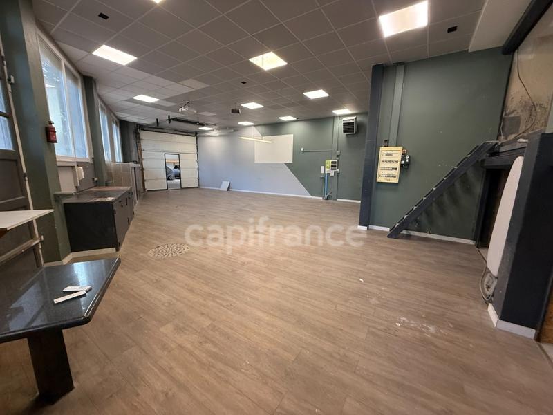 Bureau - 300 m² - 3 pièces